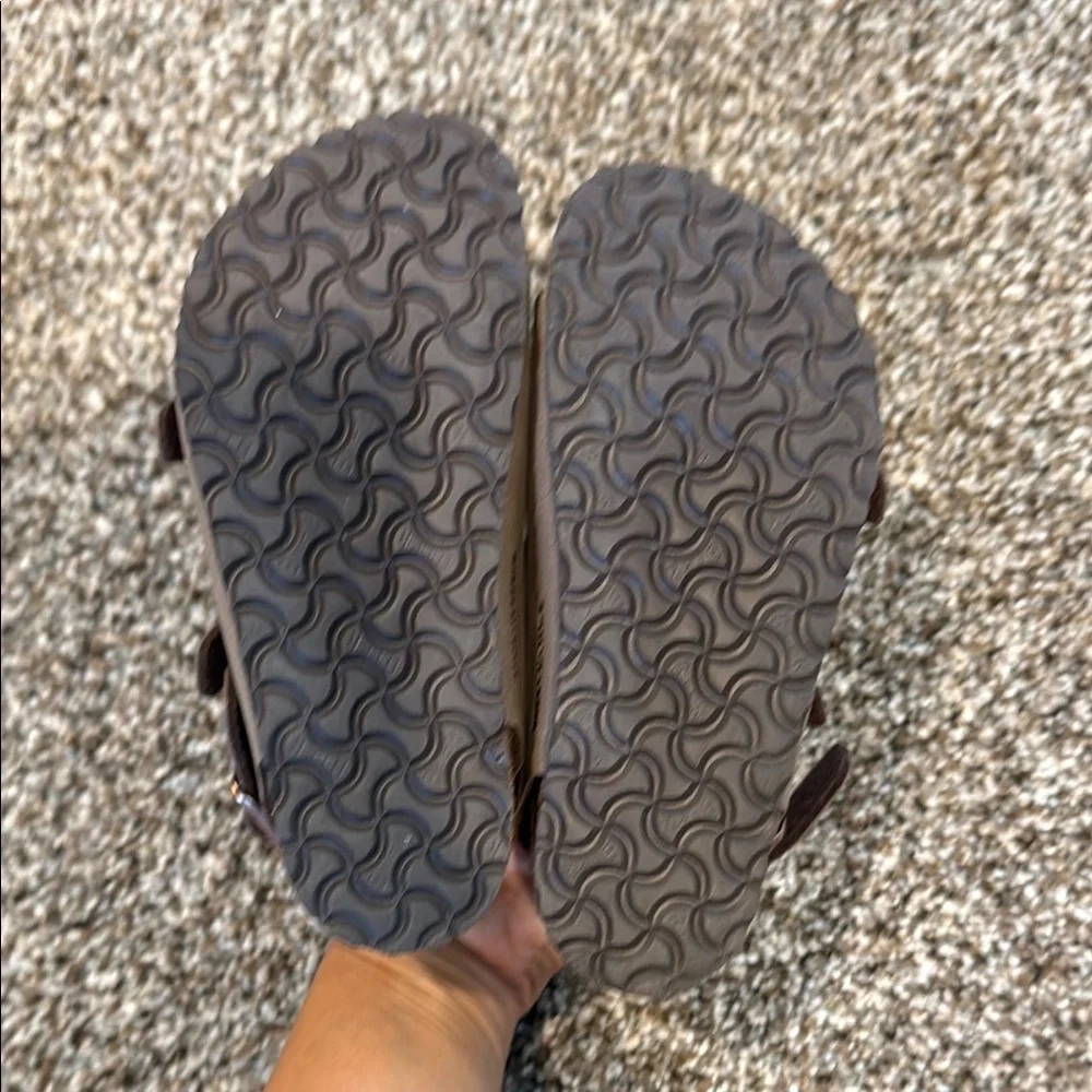 Kid’s Birkenstock Brown Sandals Classic Two-Strap Design - Picture 6 of 6